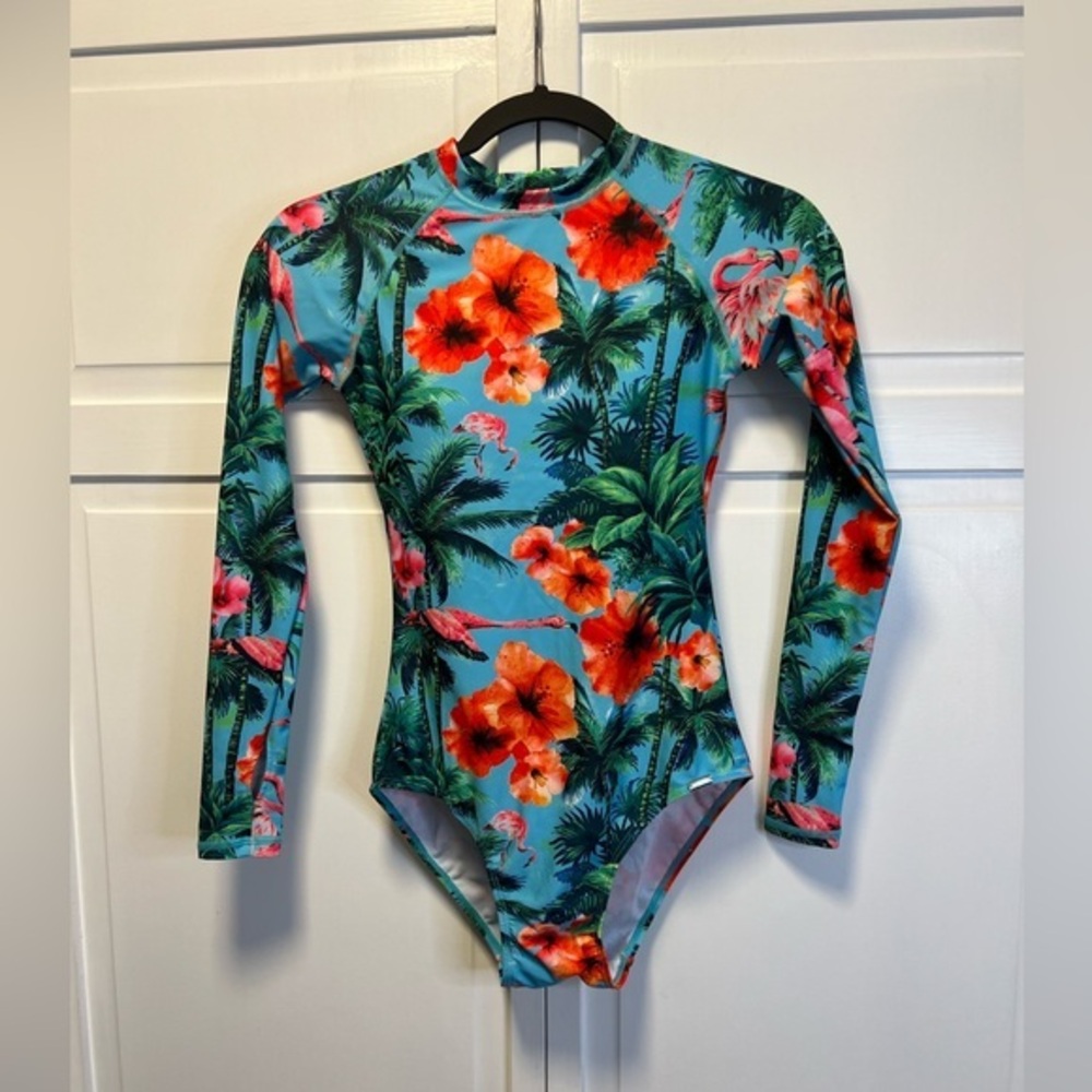NWT AXESEA Long Sleeve One Piece Swimsuit/Rash Guard Size 2 Color Multicolor
